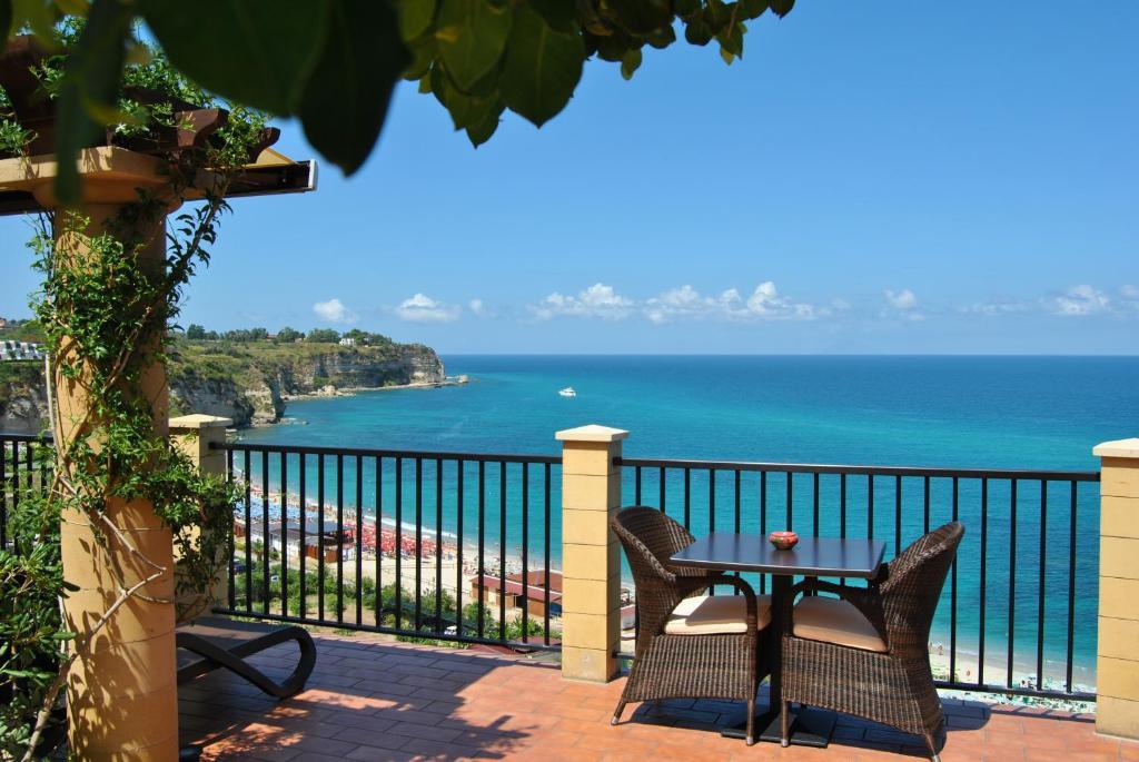 Hotel Rocca Della Sena Tropea Exterior photo